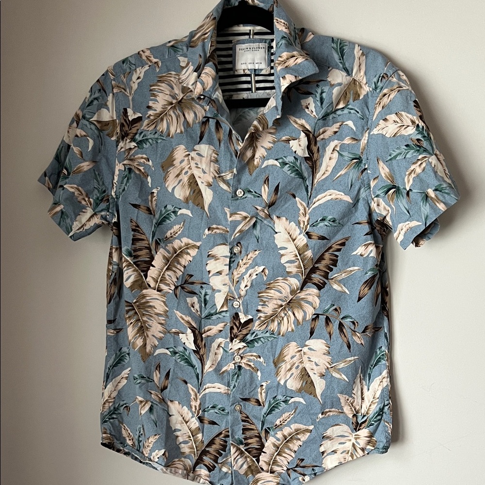 Ricky Singh Mens Tropical Leaf Hawaiian Camp Shirt Blue Short Sleeve M - EUC